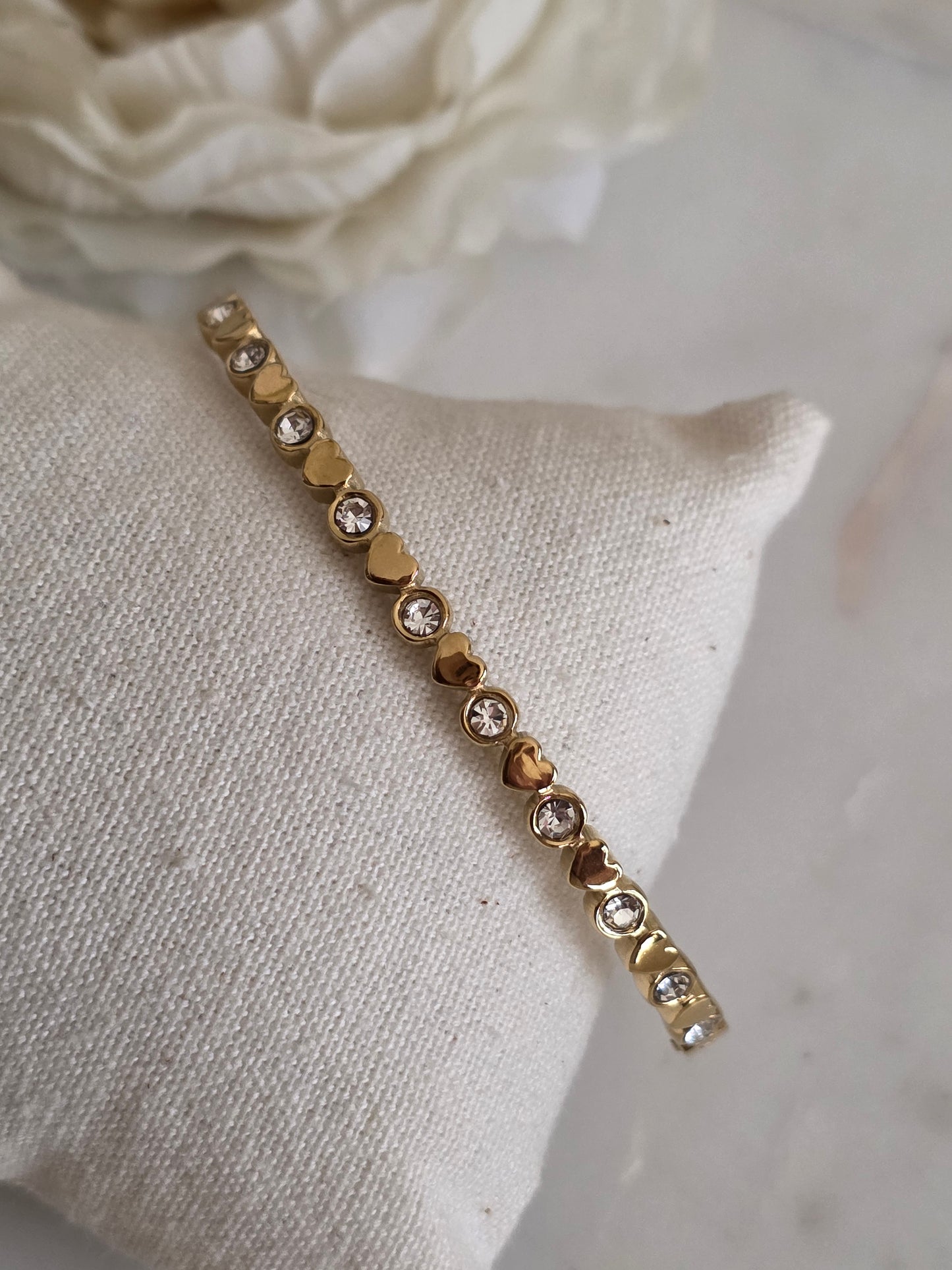 RINA HEART BANGLE