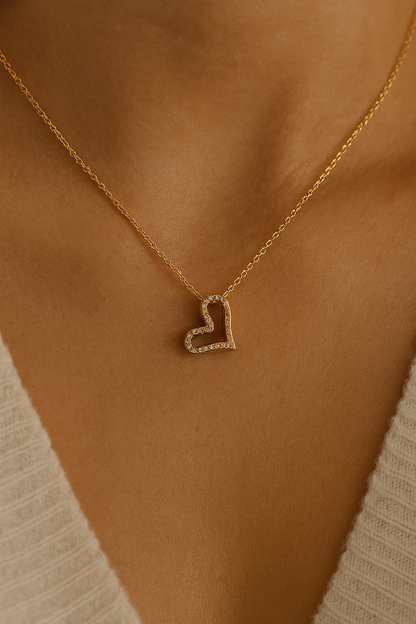 TARAN HEART NECKLACE