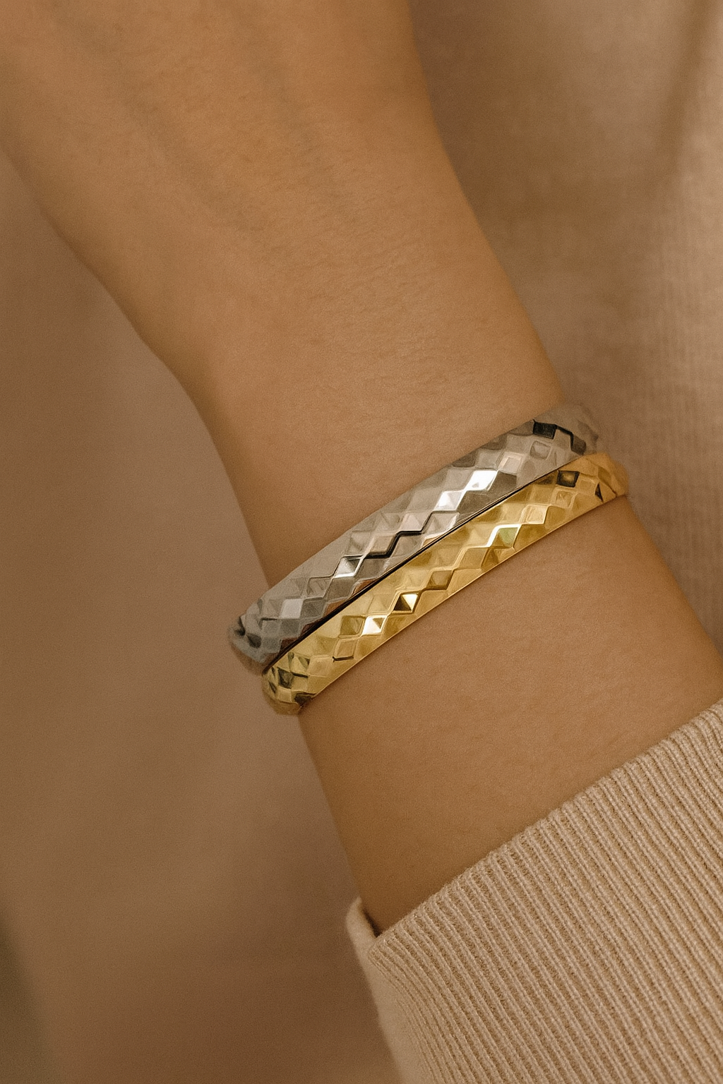 SEIRA BANGLE