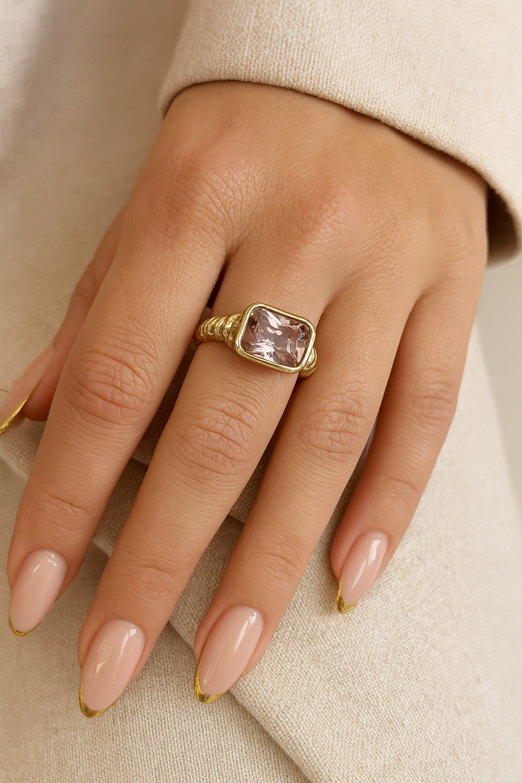 PEMBE RING