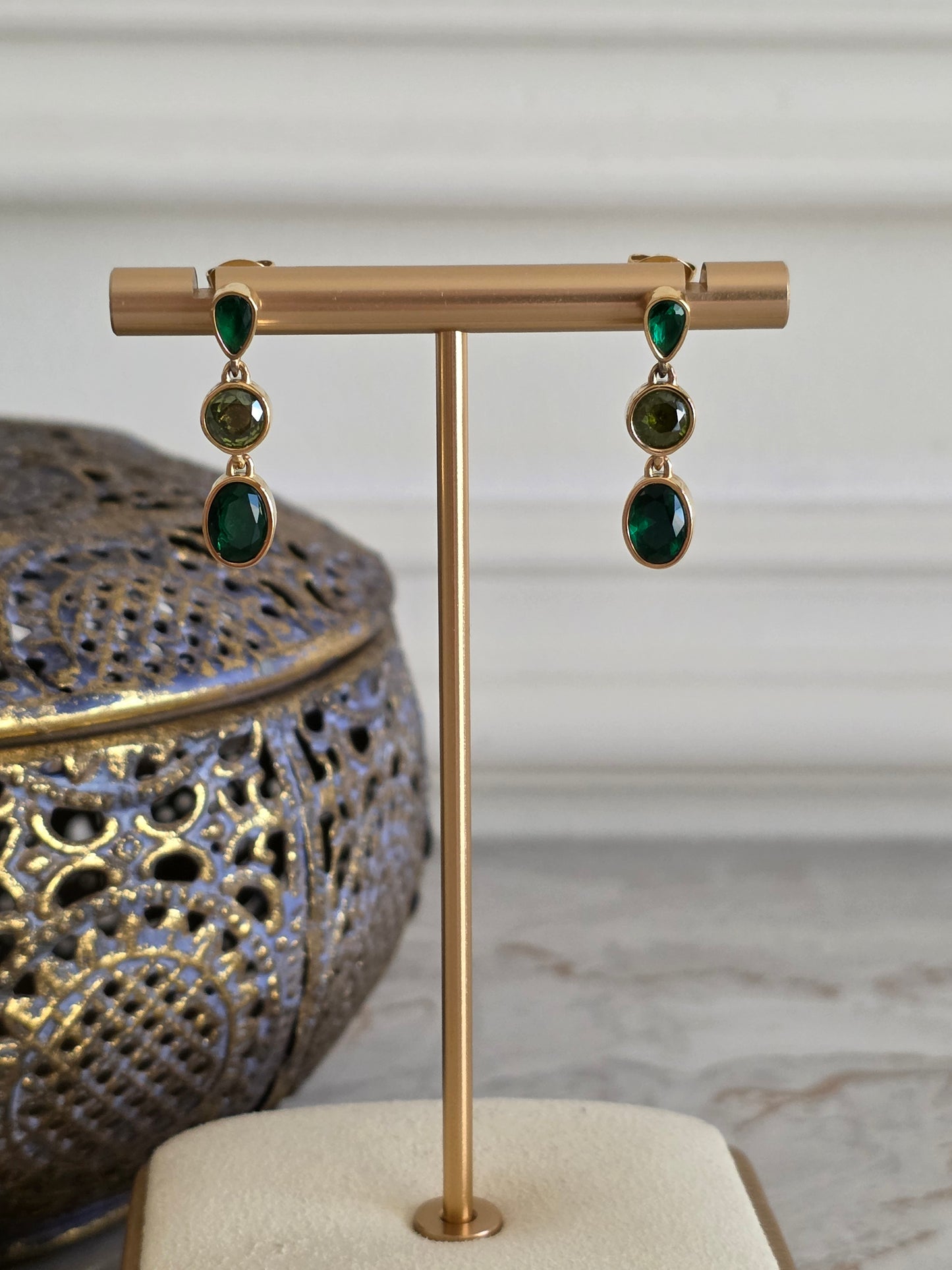 Gold vintage Green cubic zirconia stones earrings
