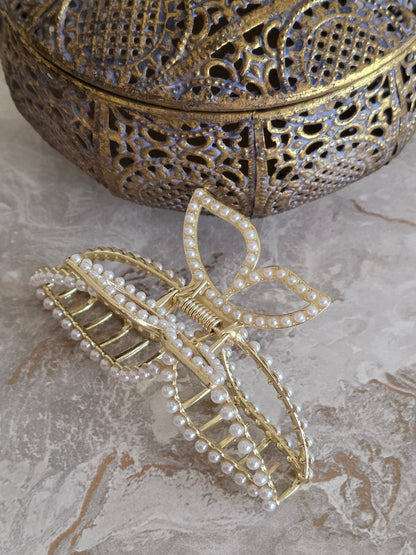PEARLY BUTTERFLY HAIR CLAW