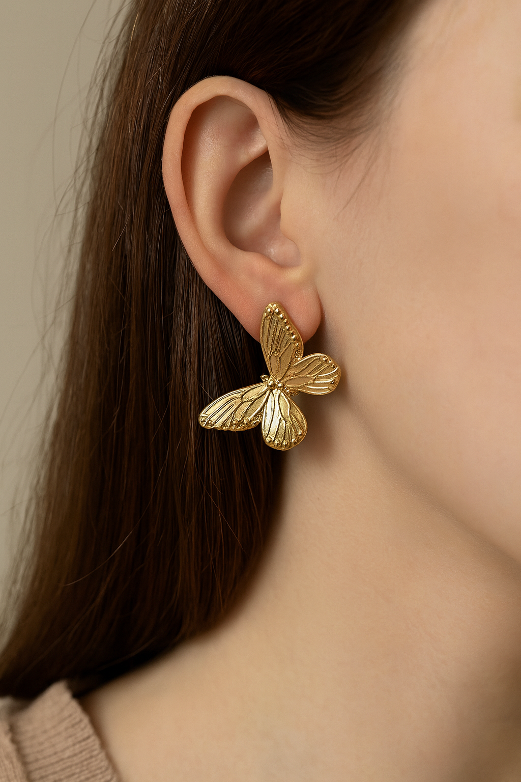 NEVDA BUTTERFLY EARRINGS
