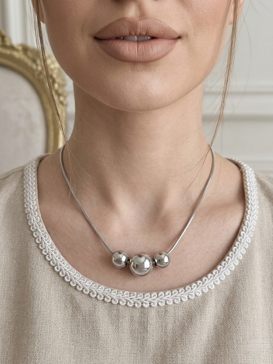 LIA BALL NECKLACE SILVER