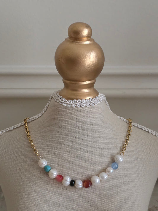 Pearl and natural stone necklace
