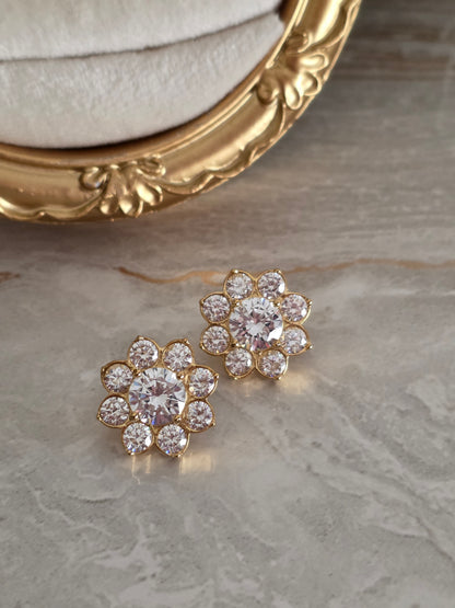 ADALYA FLOWER EARRINGS