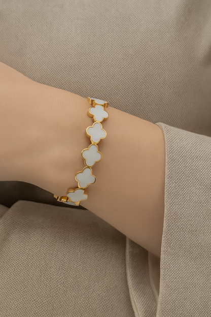 AISHA CLOVER BANGLE