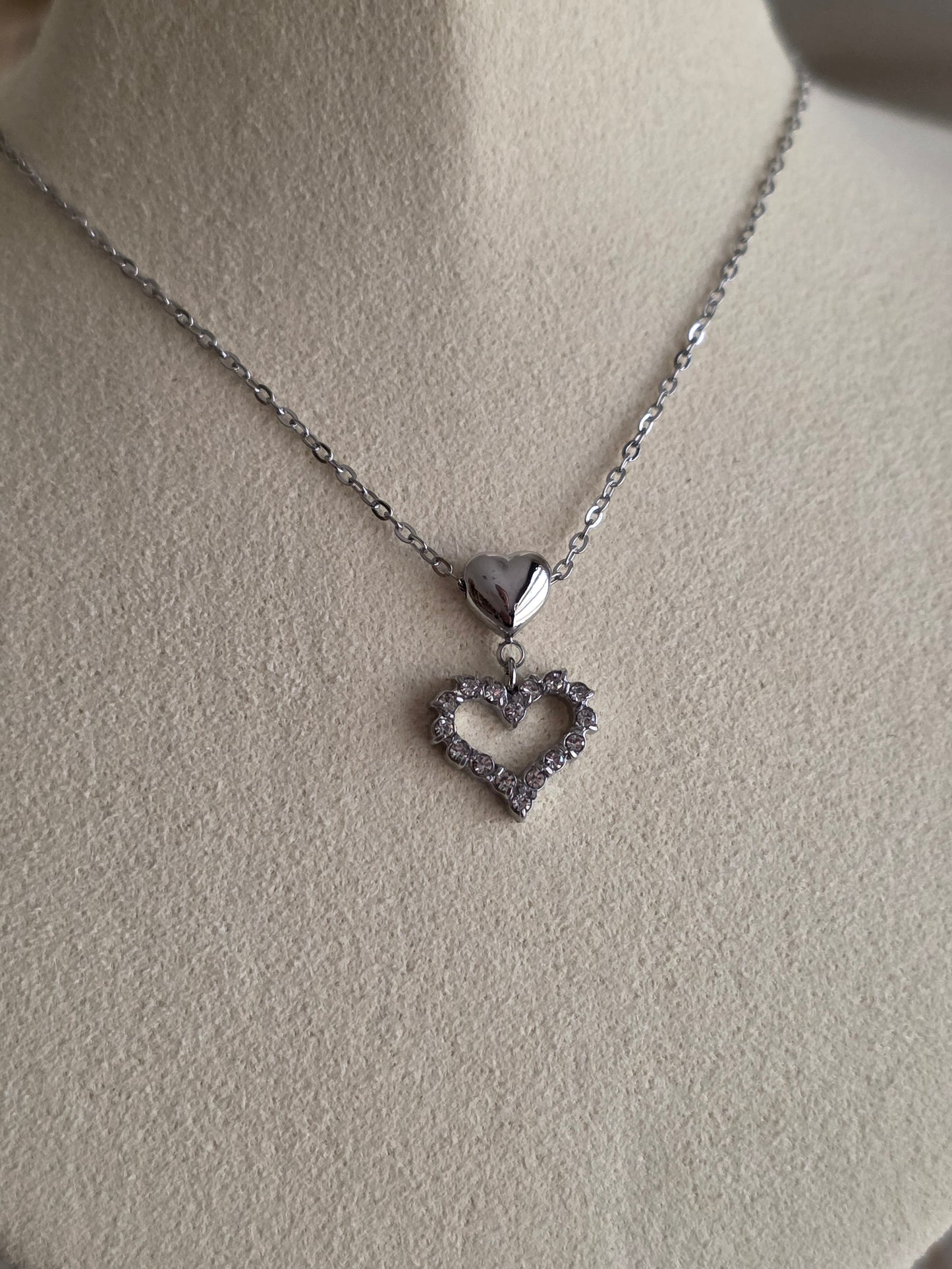 DELIAH HEART NECKLACE SILVER
