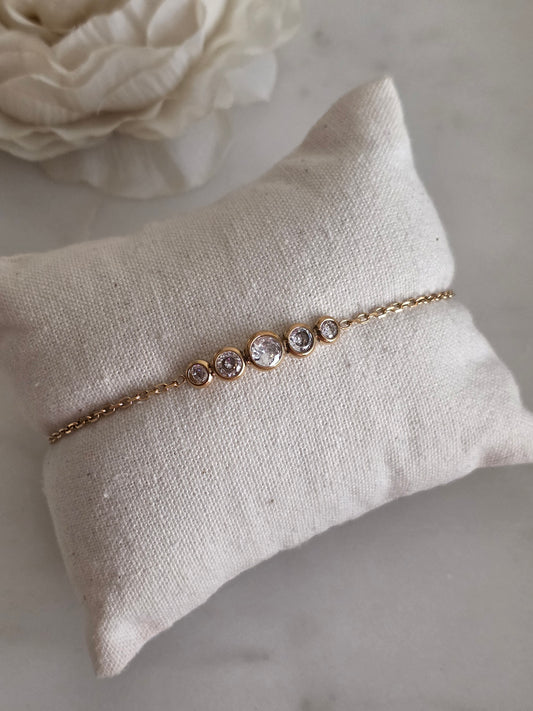Gold cubic zirconia bracelet 