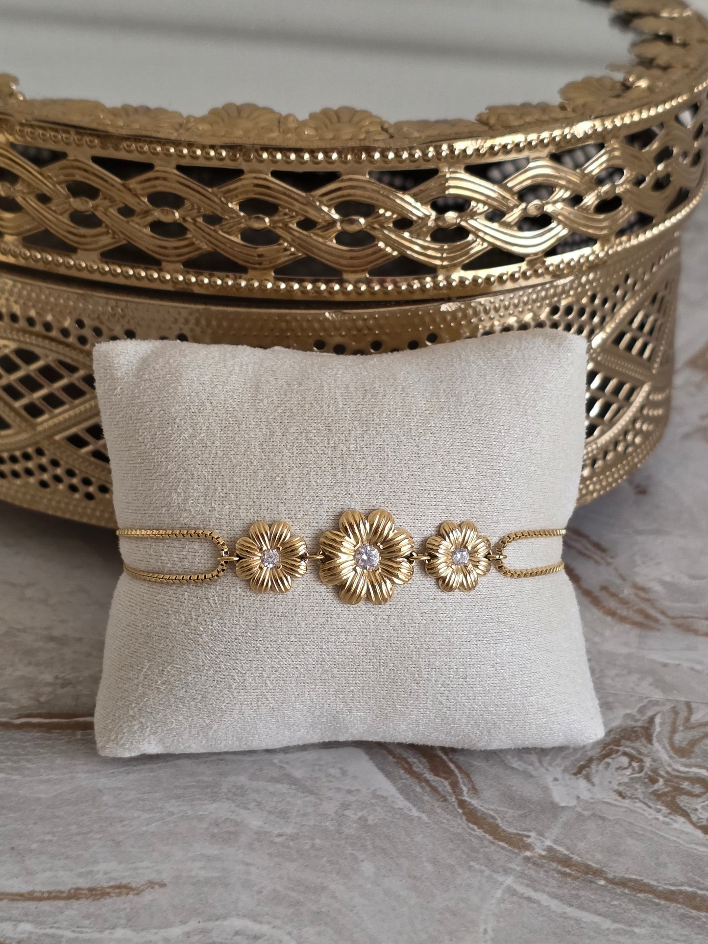 Gold flower Bracelet