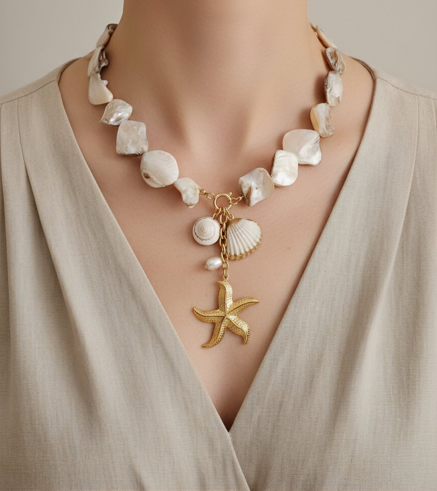 HIRA SHELL CHARM NECKLACE