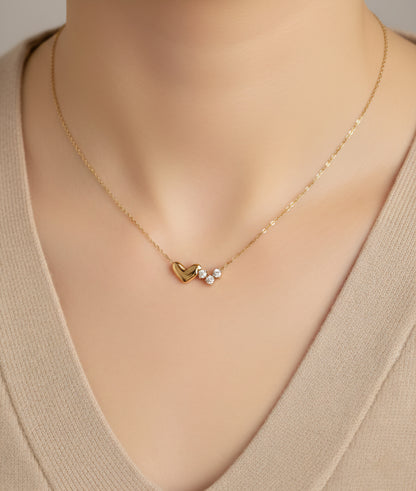 SELMA HEART NECKLACE